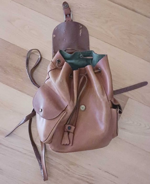 Mochila em pele