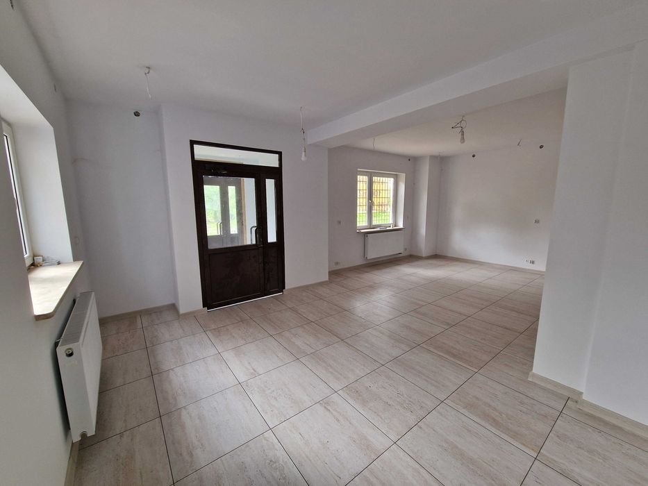 Lokal do wynajęcia 100m2 Pacanów ul. Słupska 65