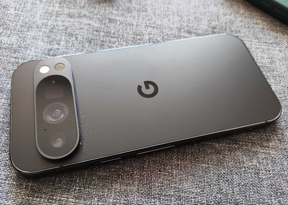 Google Pixel 9 Pro Black/128GB телефон (Never Lock)