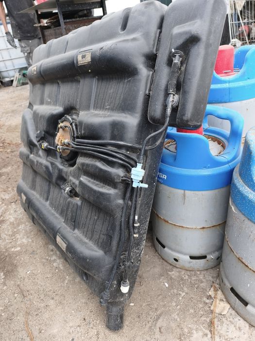 Depósito e bomba combustivel Mercedes Vito