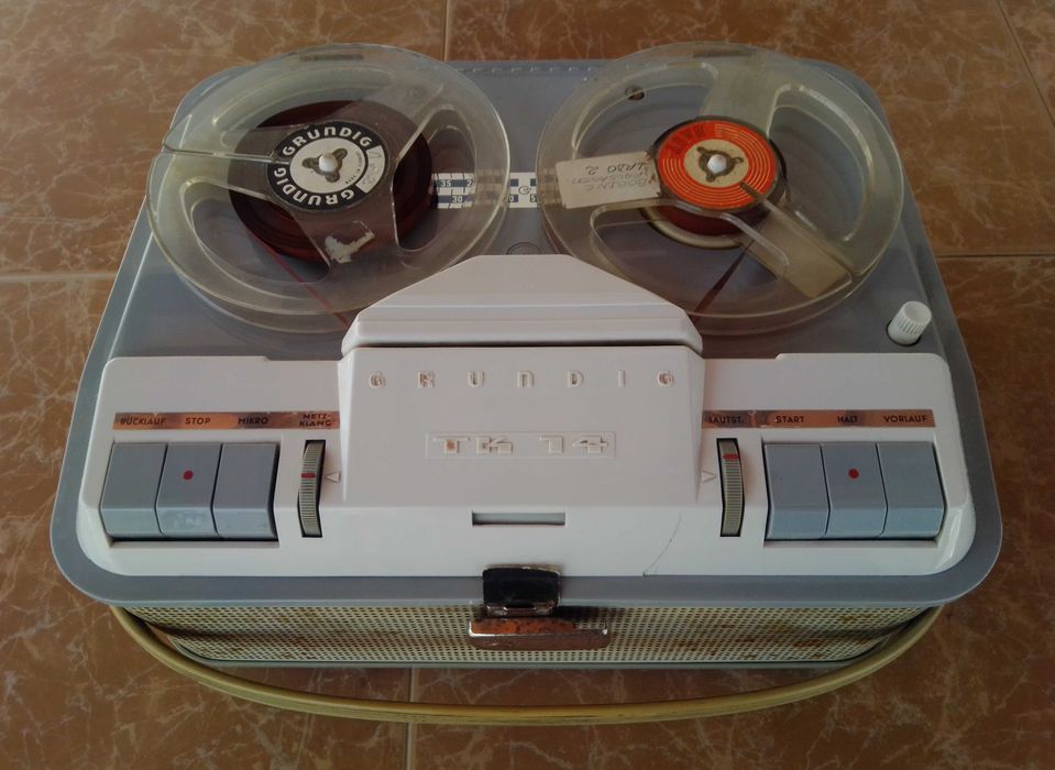 Gravador de bobines Grundig TK 14