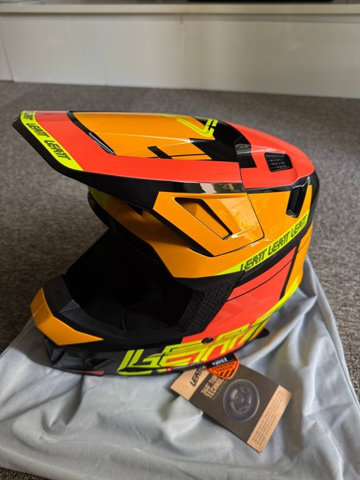 Fox V3 RS Solid , розмір S leatt 7.5 alpinestars sm5, airoh, acerbis
