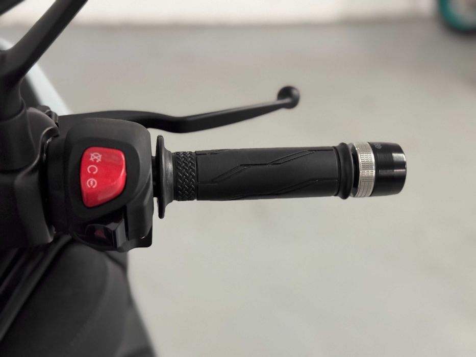 Yamaha X-Max Tech MAX 2025