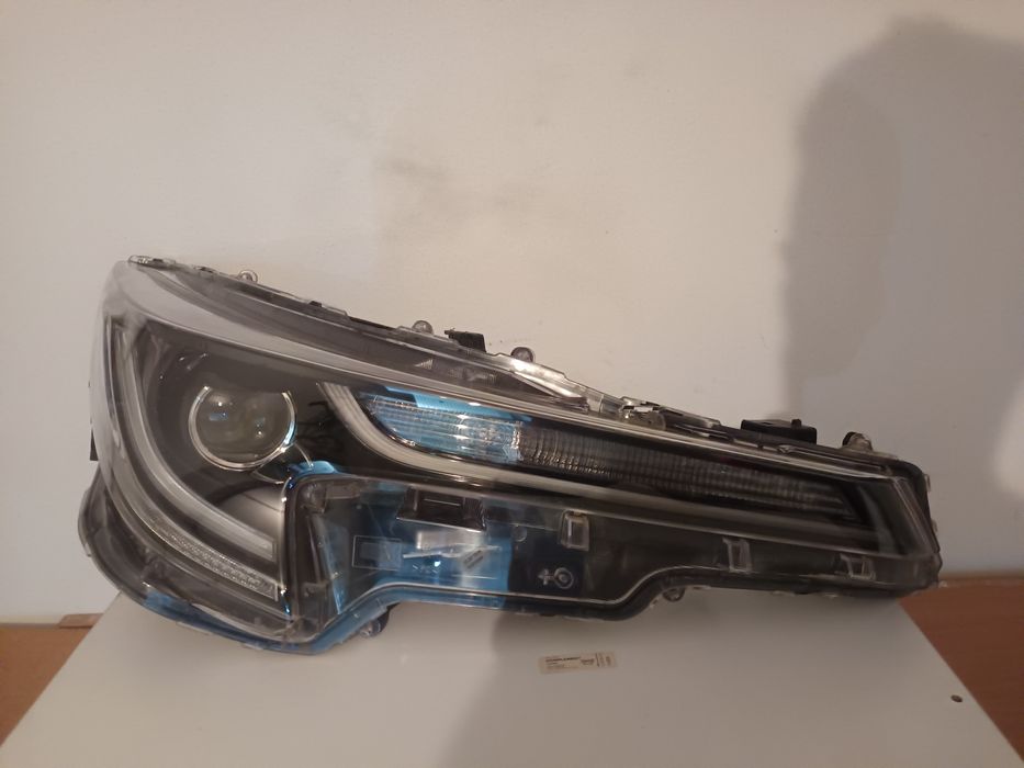 Farol esquerdo Full LED para Corolla e21