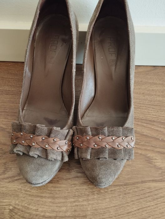 Sapatos salto medio prof 36