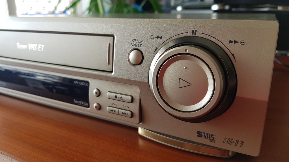JVC Video SVH-S HR-S6700 S/comando.