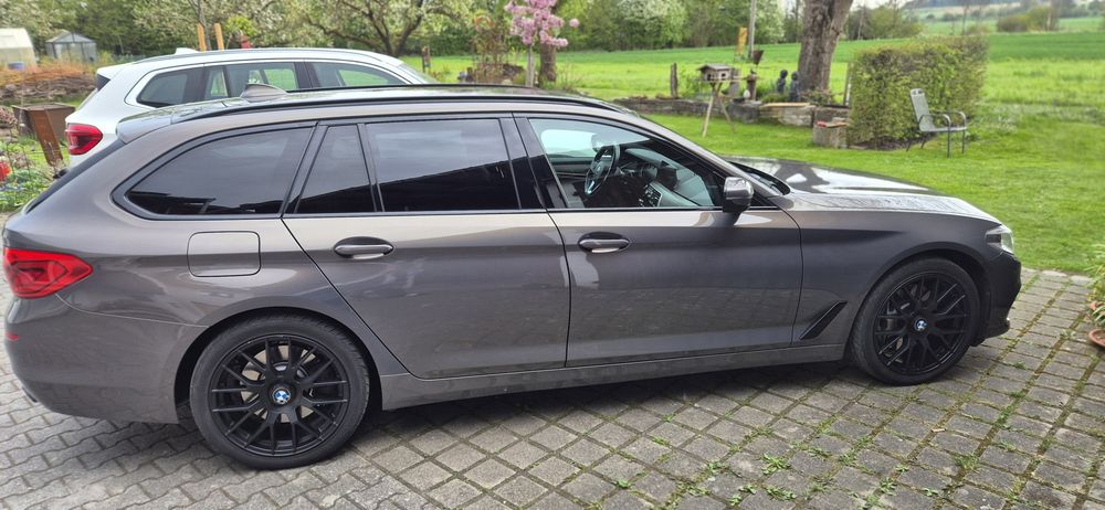 BMW 540i xDrive 340KM