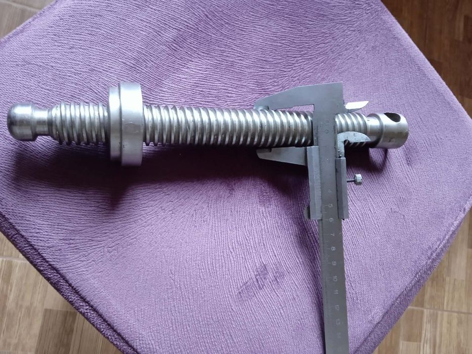 Винтова пара , нержавійка .