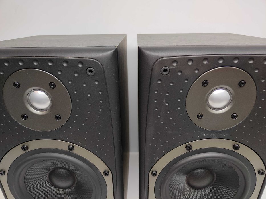 Kolumny monitory B&W DM303 Bowers & Wilkins England