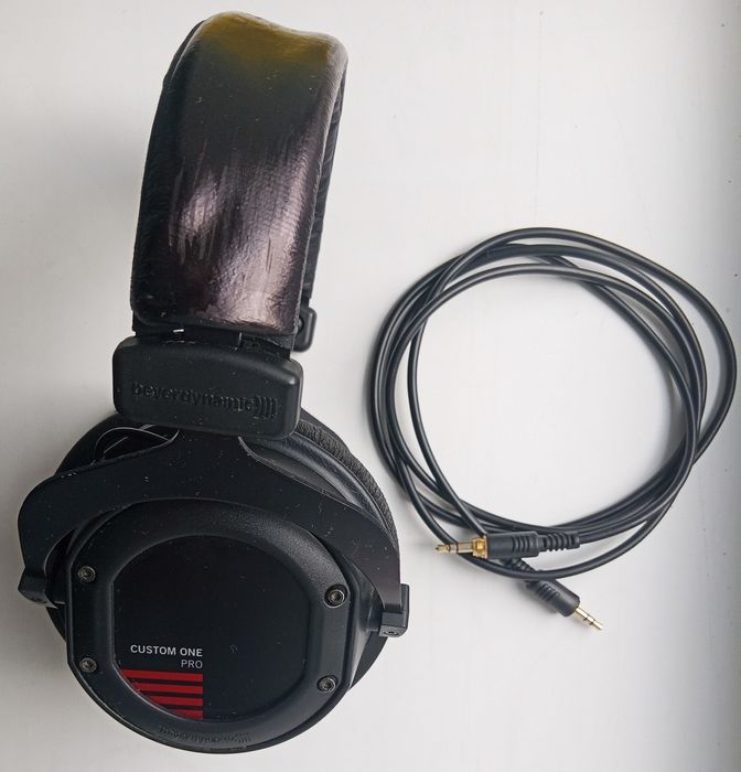 Beyerdynamic Custom One Pro
