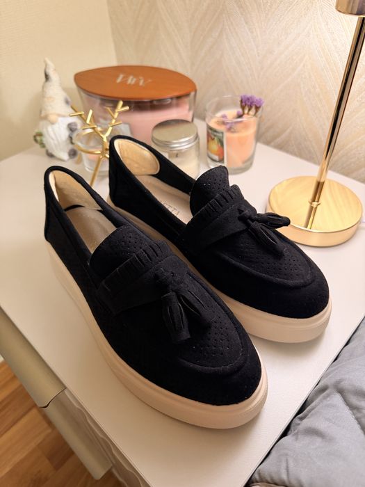 Жіночі замшеві лофери