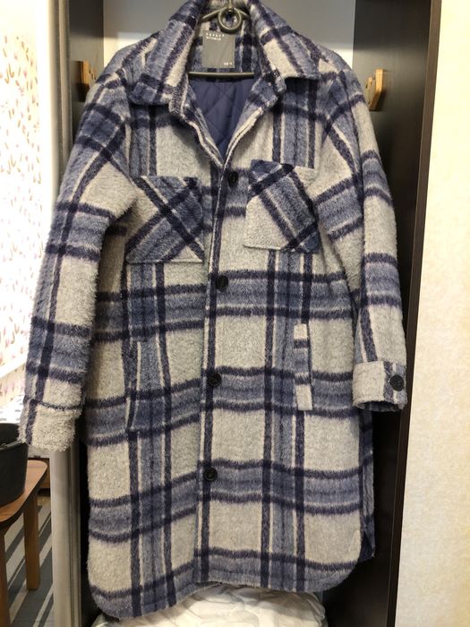 Продам пальто.Весна-осень.Размер 14,состояние хорошее.