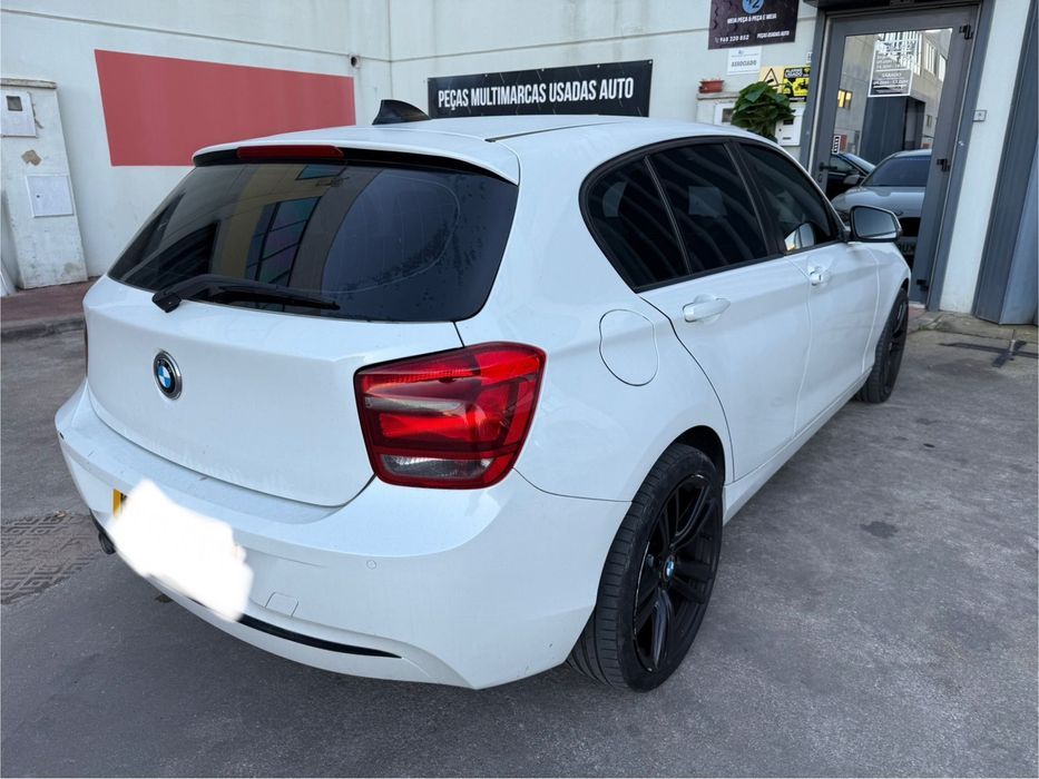Bmw Serie 1 F20 2.0D de 5 portas para peças