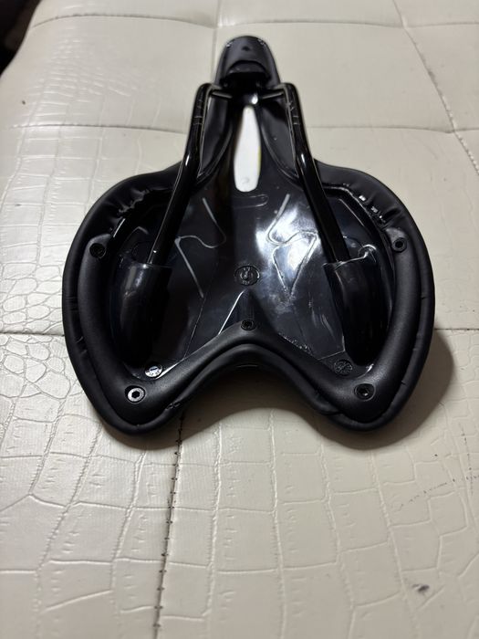 Selim bicicleta como novo