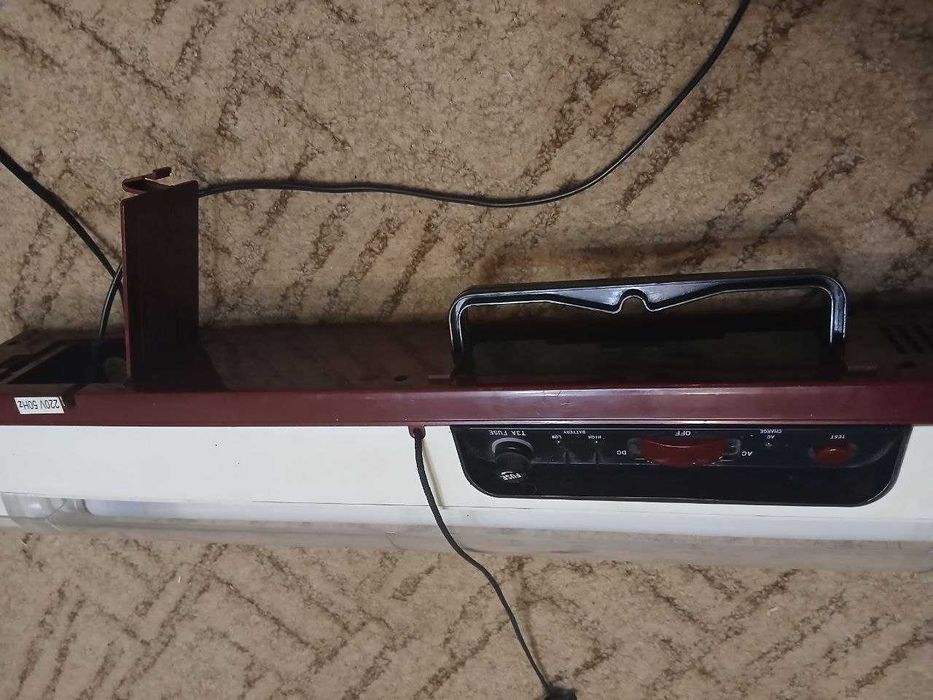 Фонарь аварийный аккумуляторный Philips Bazooka (без аккумулятора)