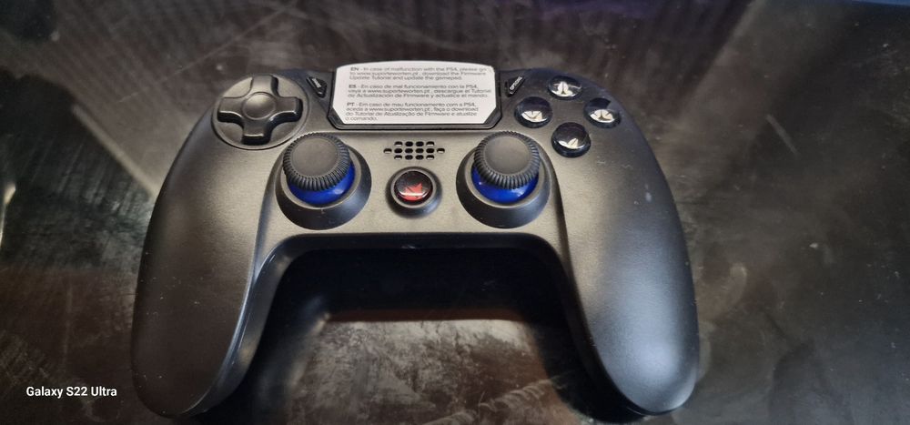 Ps4 com comandos como nova