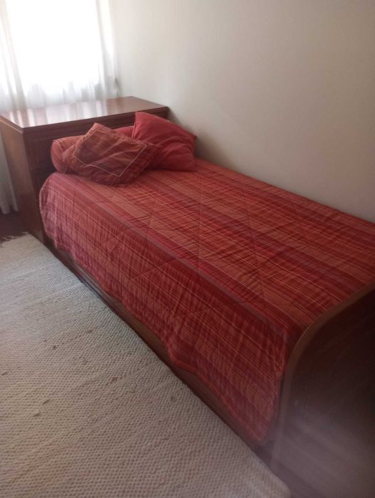 Single bed with an additional bed underneath64740611947011124