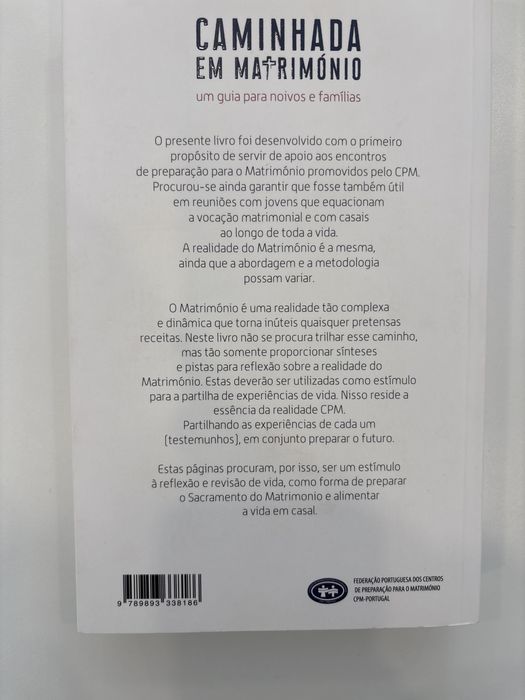 Livro ‘Caminhada em Matrimónio