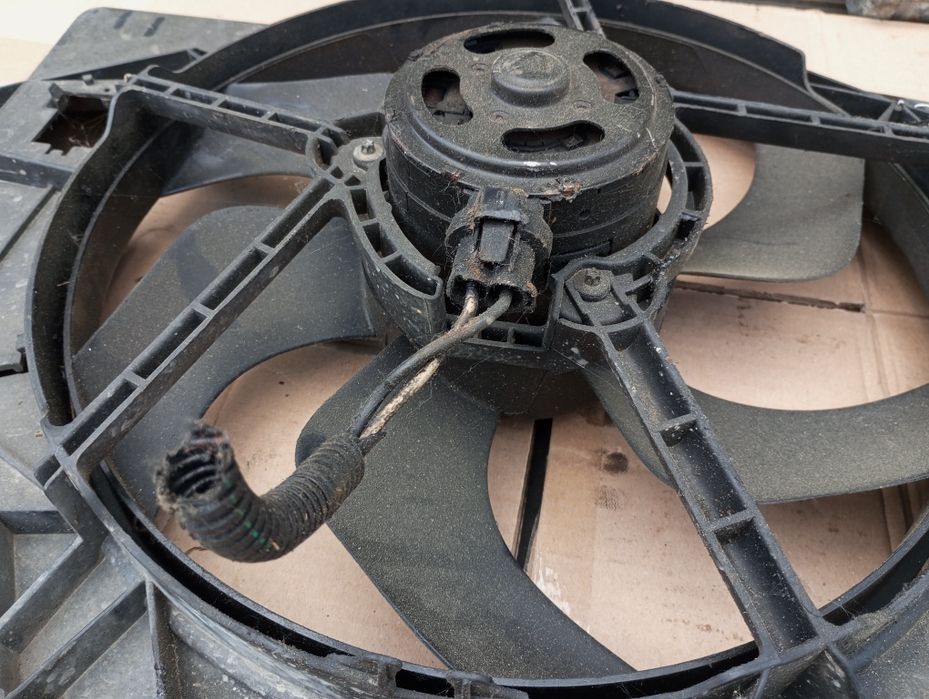 Вентилятор охолодження Renault Vel Satis Рено Вел сатіс