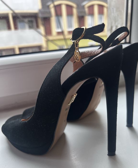 Sliczne Szpilki Kazar