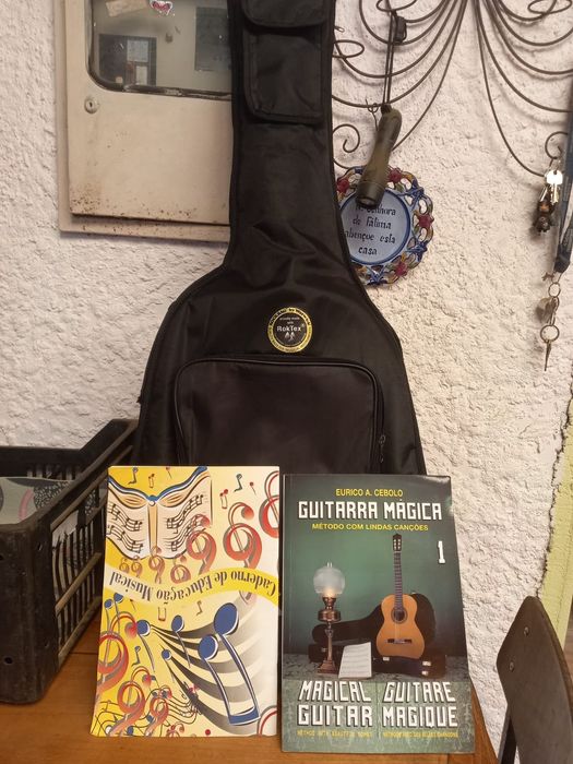 Guitarra como nova