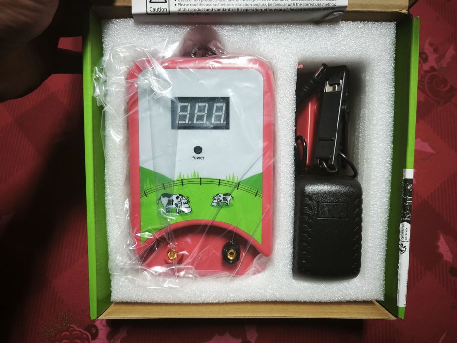 Cerca elétrica para contenção de animais