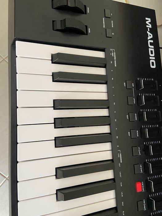 M audio oxygem pro 61