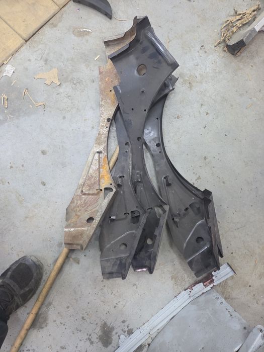 Fartuch fiat 126p  wzmocnienie  błotnika błotnik