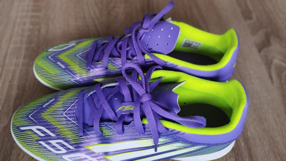 Halówki Adidas f50 jak nowe