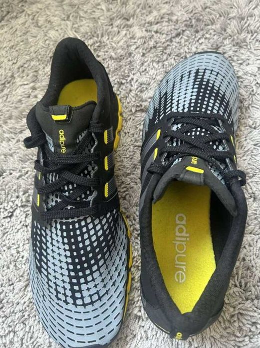Кросівки чоловічи розмір 45 Adidas