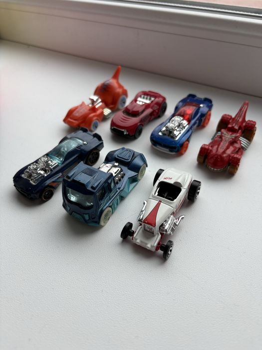 Продам машинки Hot wheels