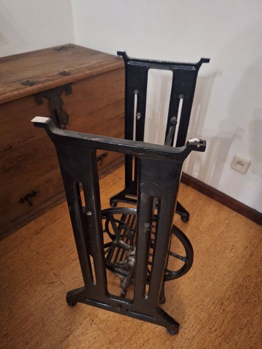 Estrutura de Máquina  Singer