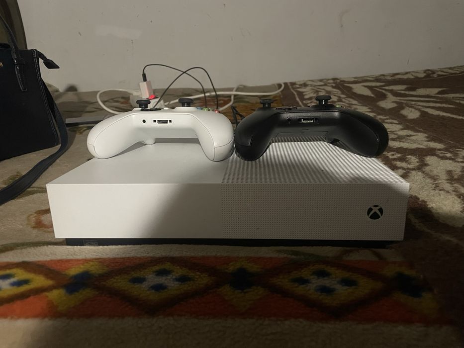 Xbox one S como nova