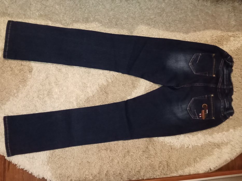 Джинси р.29.            .