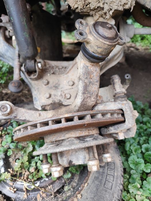 Piasta przód  Opel Frontera A