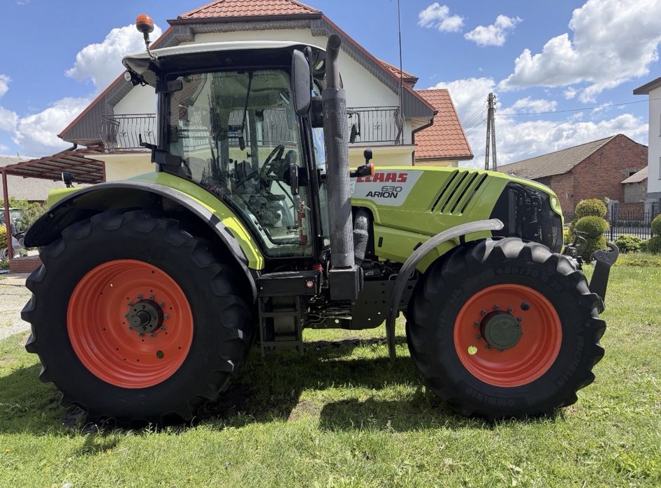 Claas Arion 630 Przedni podnośnik, super stan