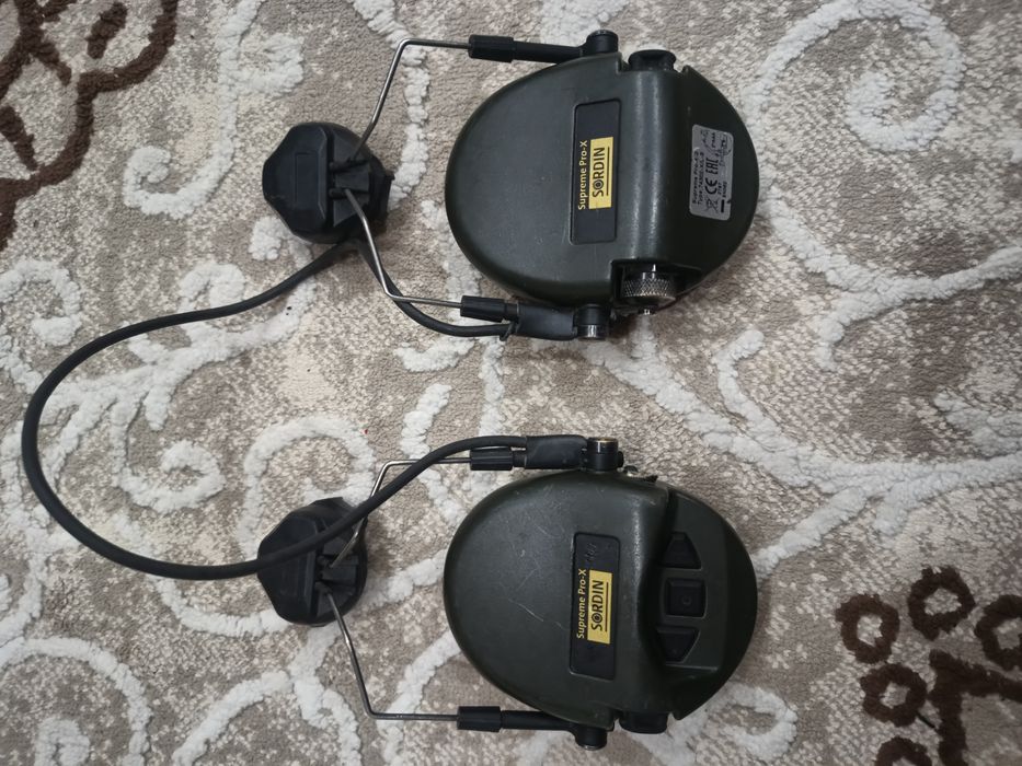 Активні навушники Sordin Supreme Pro-X Green 
Стан 9/10, незначні подр