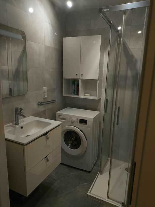 3 pokoje (65 m²) po remoncie, osobne biuro, 10. piętro – Łódź, Bałuty