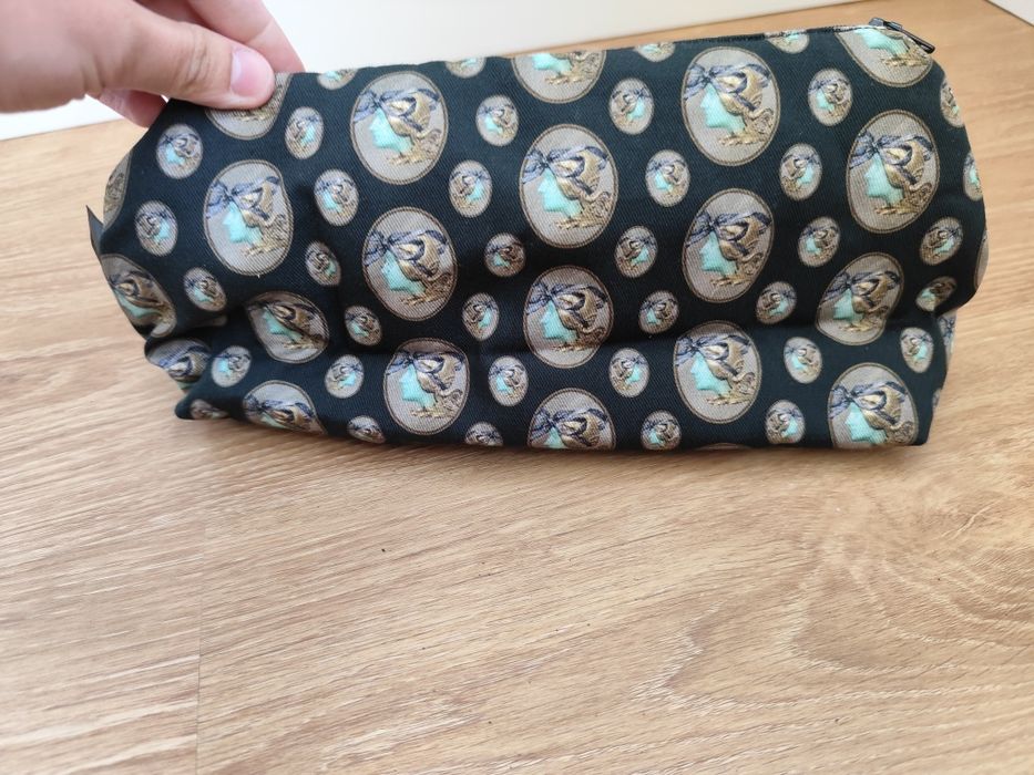 Bolsa / nécessaire preta fundação Calouste gulbenkian