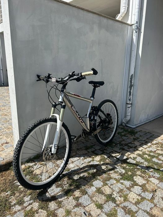 Bicicleta Scott montanha