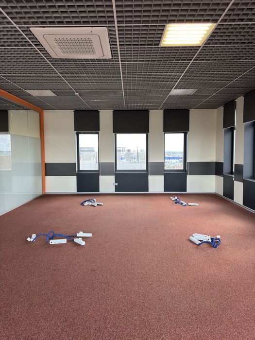Готовий офіс 495 м² у БЦ Compass, Стрийська - 6 кабінетів + open space