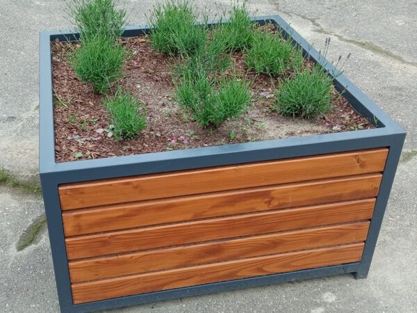 Donica drewniana 120x40x32  Donice industrialne na wymiar