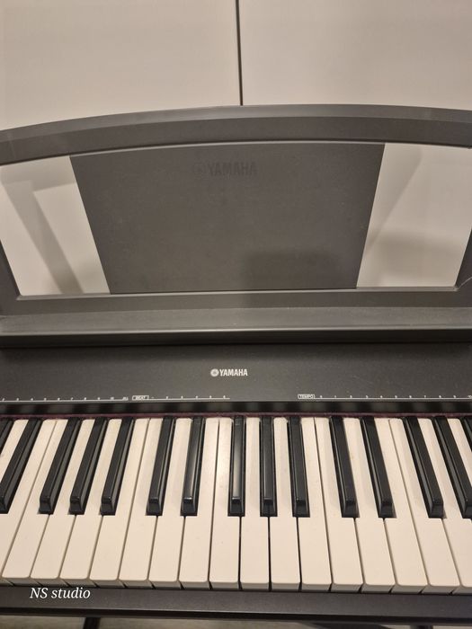 Piano Yamaha Portable Grand NP-30