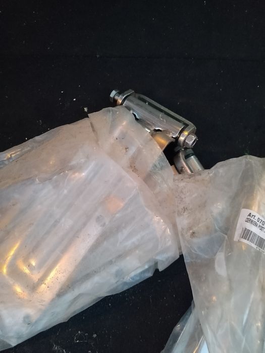 Zawiasy nierdzewne nowe