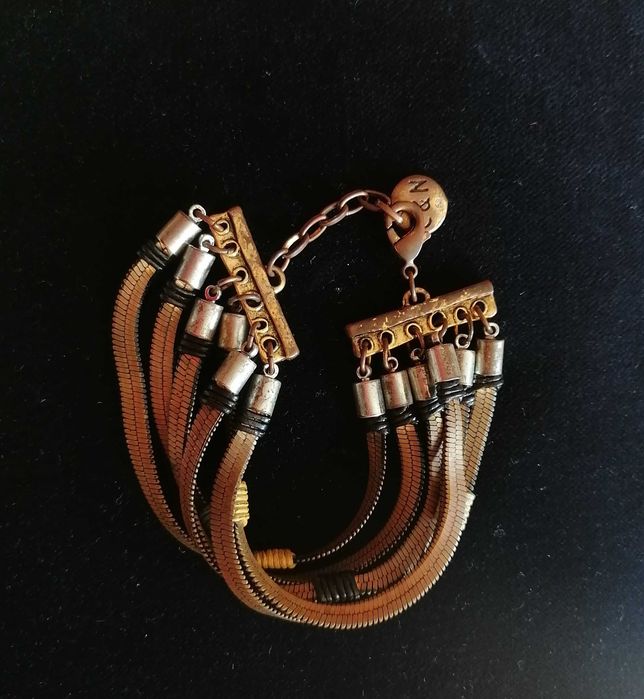 Pulseira flexível, metais vários e napa