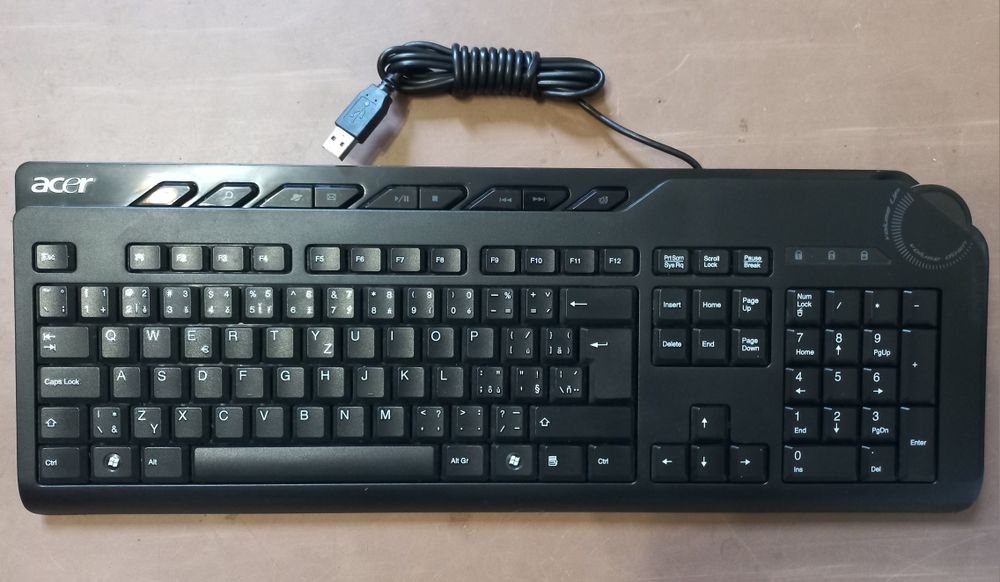 Мультімедийна клавіатура Acer