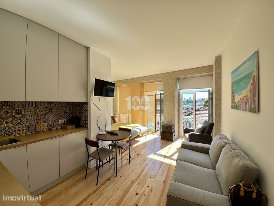 Apartamento T0 à venda na Rua de S. Vitor