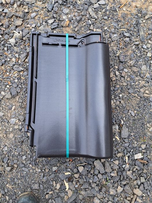 Dachówka ceramiczna Alegra 9 antracyt angobowana