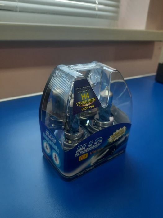 Автомобильные лампы 2 шт.(Германия).