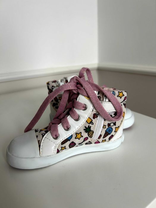 Trampki dla dziewczynki Geox, rozmiar 21